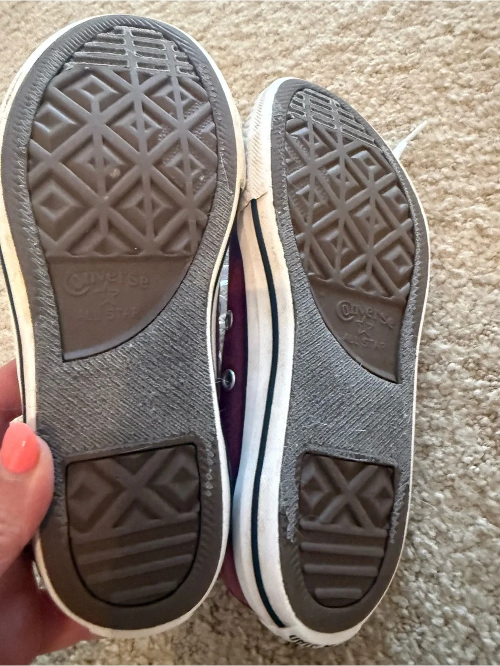 Kids Classic Low-Top Converse Sneakers - Burgundy